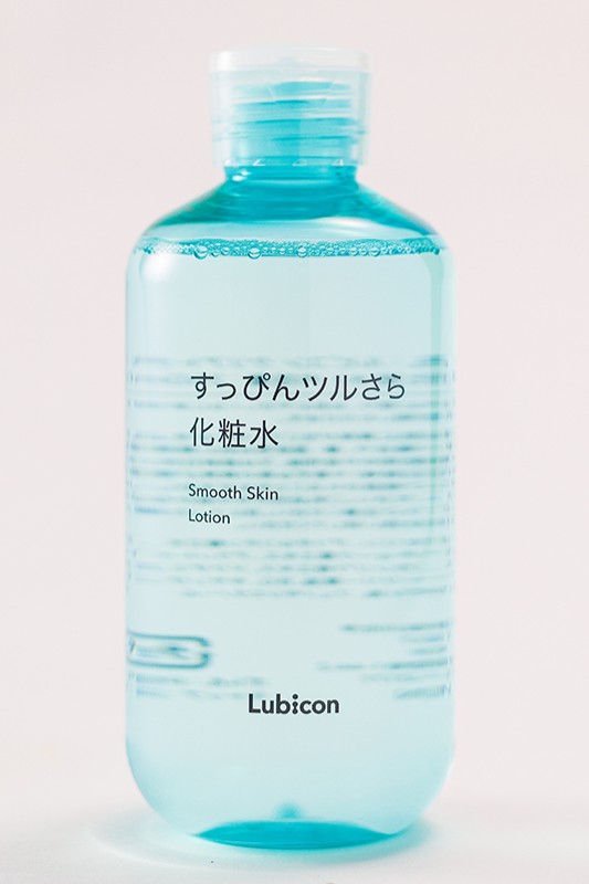 すっぴんツルさら化粧水